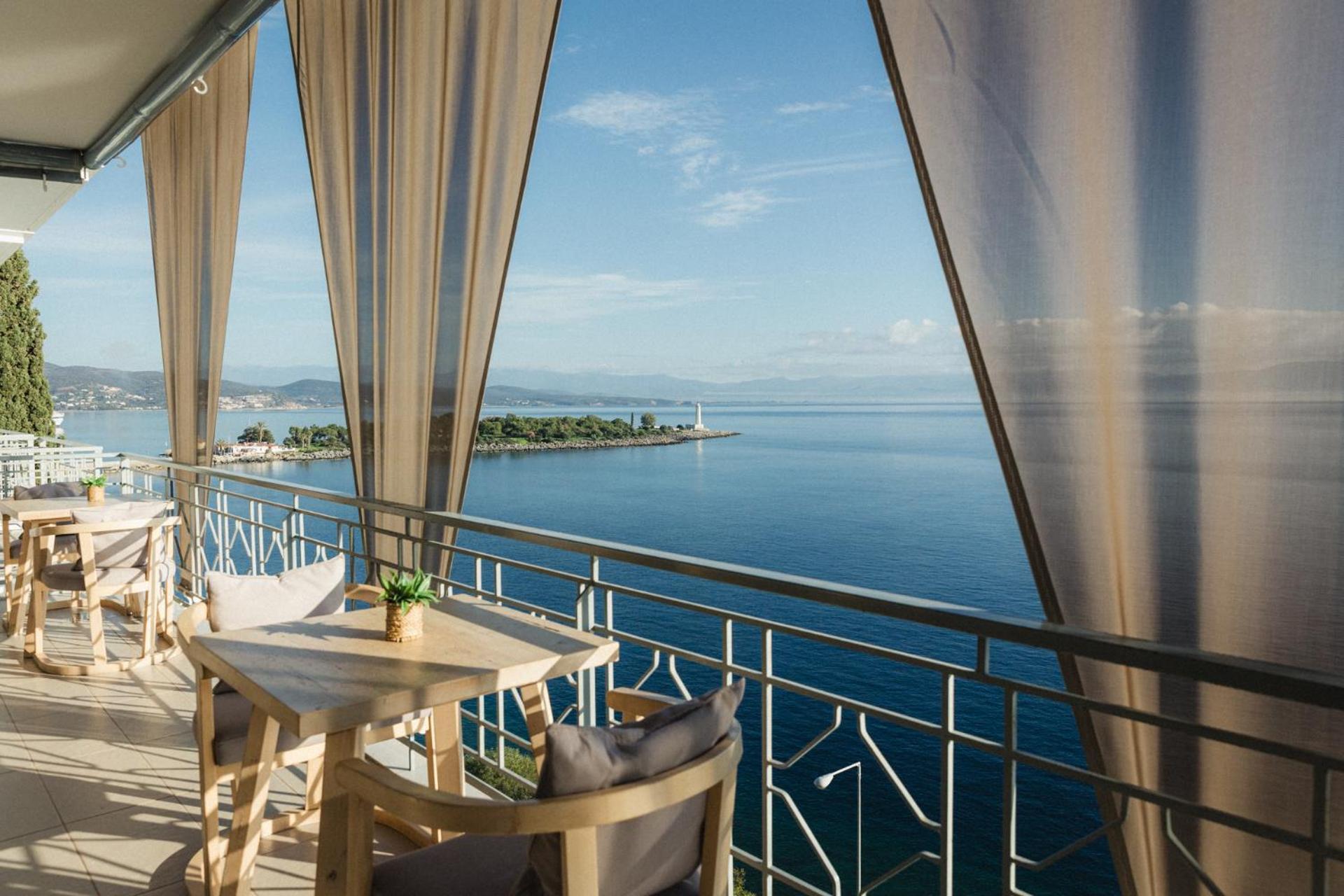 Infinity Hotel Gytheio 外观 照片