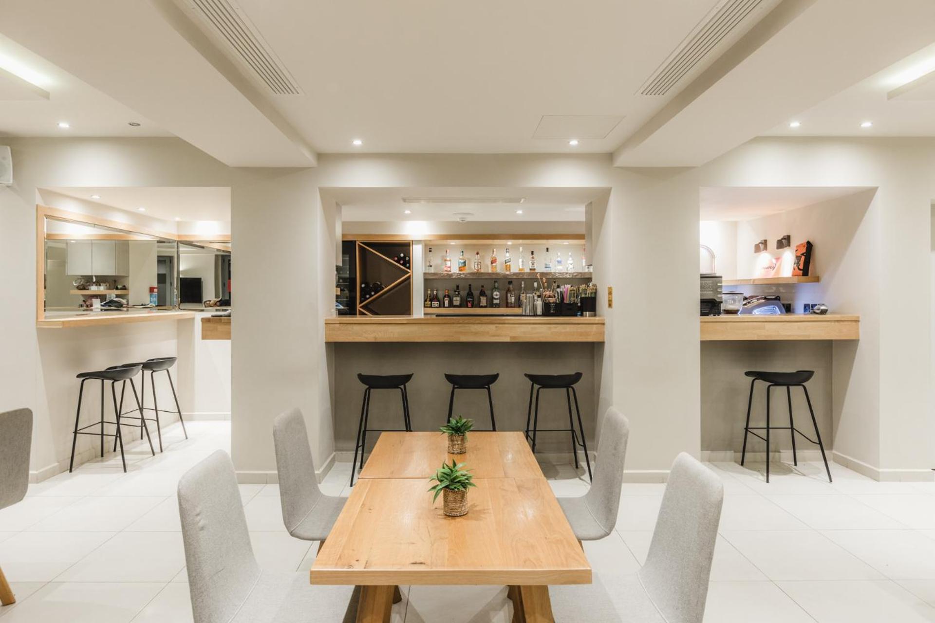 Infinity Hotel Gytheio 外观 照片
