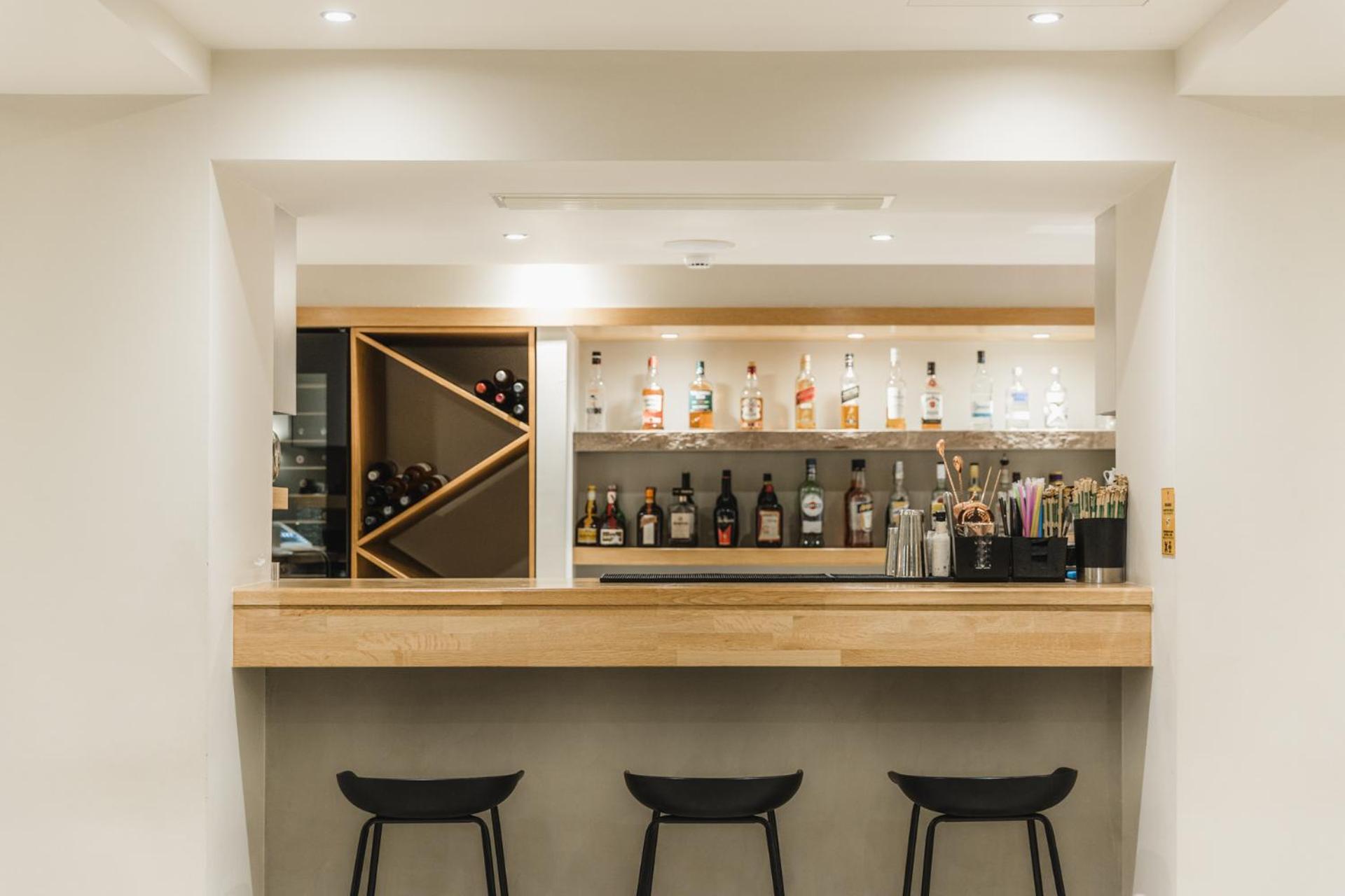Infinity Hotel Gytheio 外观 照片