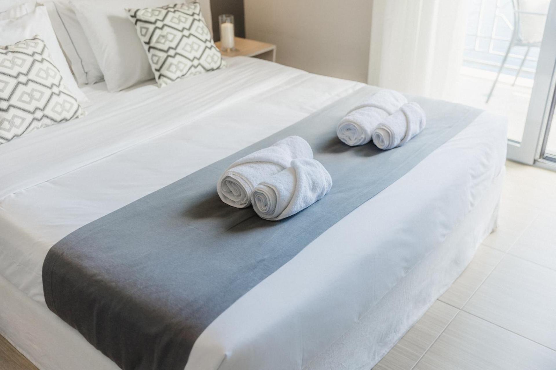 Infinity Hotel Gytheio 外观 照片