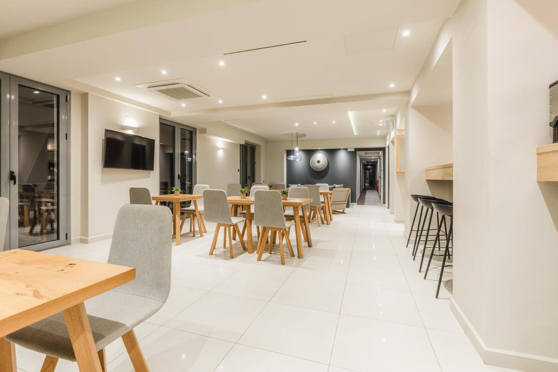 Infinity Hotel Gytheio 外观 照片