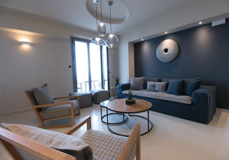 Infinity Hotel Gytheio 外观 照片